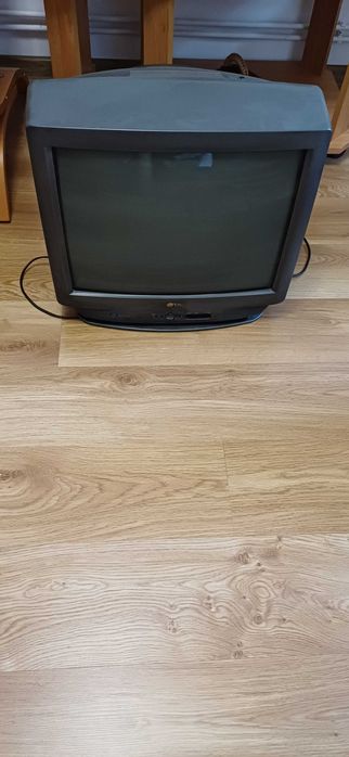 Televizor model vechi