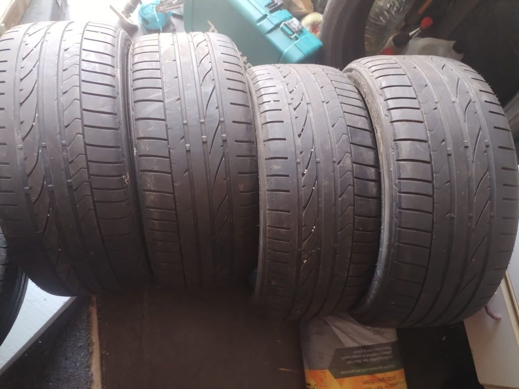 Anvelope 215/40/17 falken