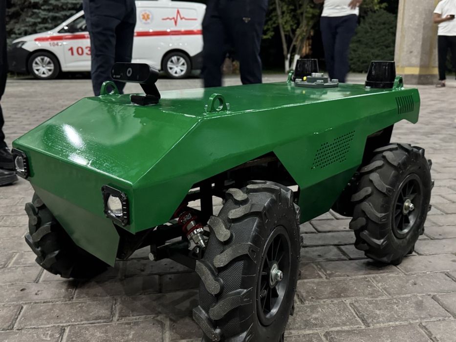 Voyenniy mashina prototipi