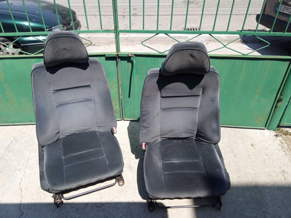 Предни седалки Волво 850