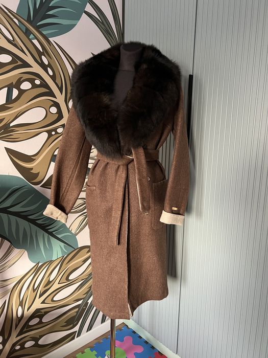 Palton alpaca cu guler din blana naturala vulpe