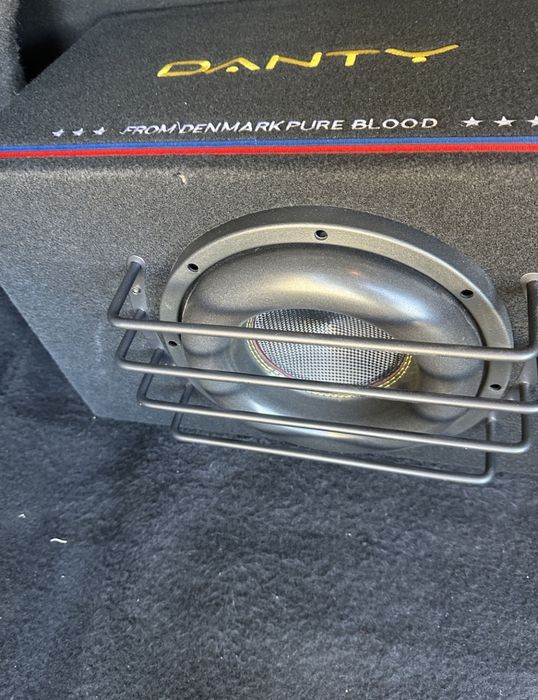 Сбуфер в идеальном состояние срочно продаю