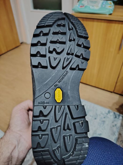 Vînd cizme bărbați S3 Carhartt piele naturală noi cu eticheta!!