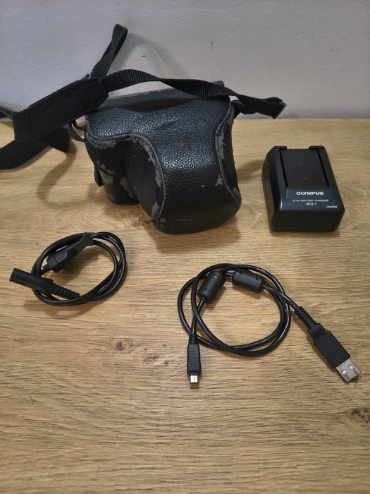 Olympus PEN E-PL1 - Микро Четири Трети (Micro Four Thirds) Комплект