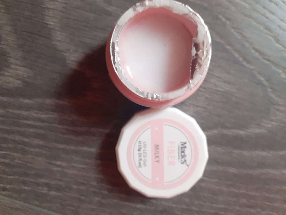 Материали за маникюр