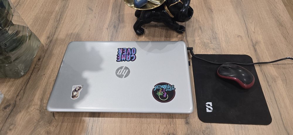 Ноутбук HP Старый но рабочий