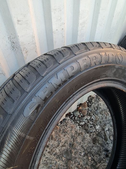 2 Anvelope de iarna*185/65R15*Semperit*LICHIDARE STOC*75 Lei Buc*