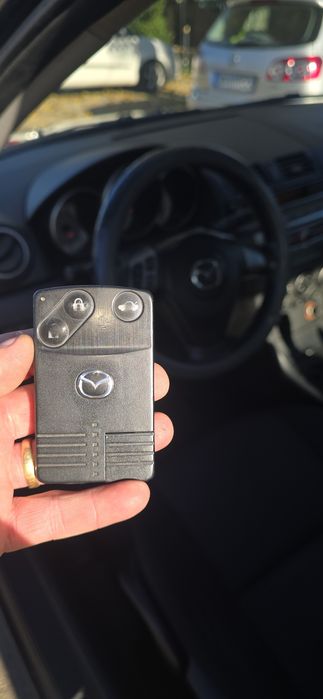 Vând Mazda 3 an 2008