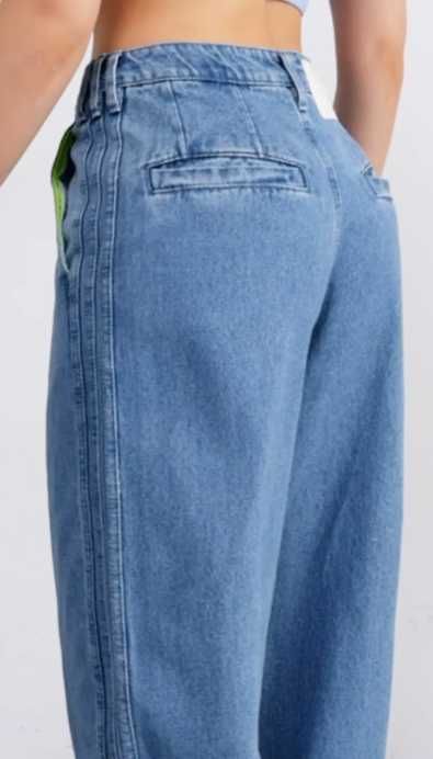 Красив Деним от адидас Originals и Ксения