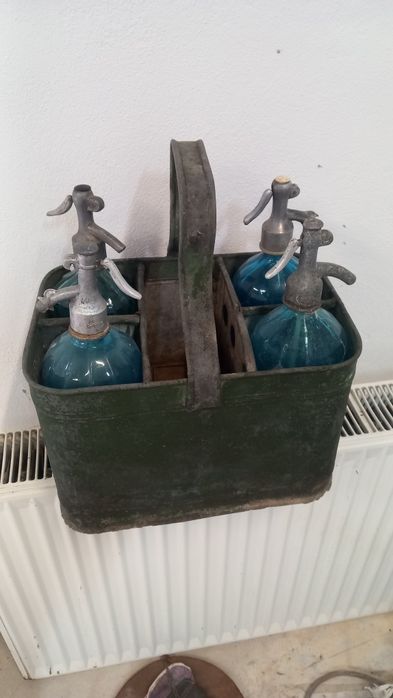 4 sifoane in recipient aluminiu pt gheata