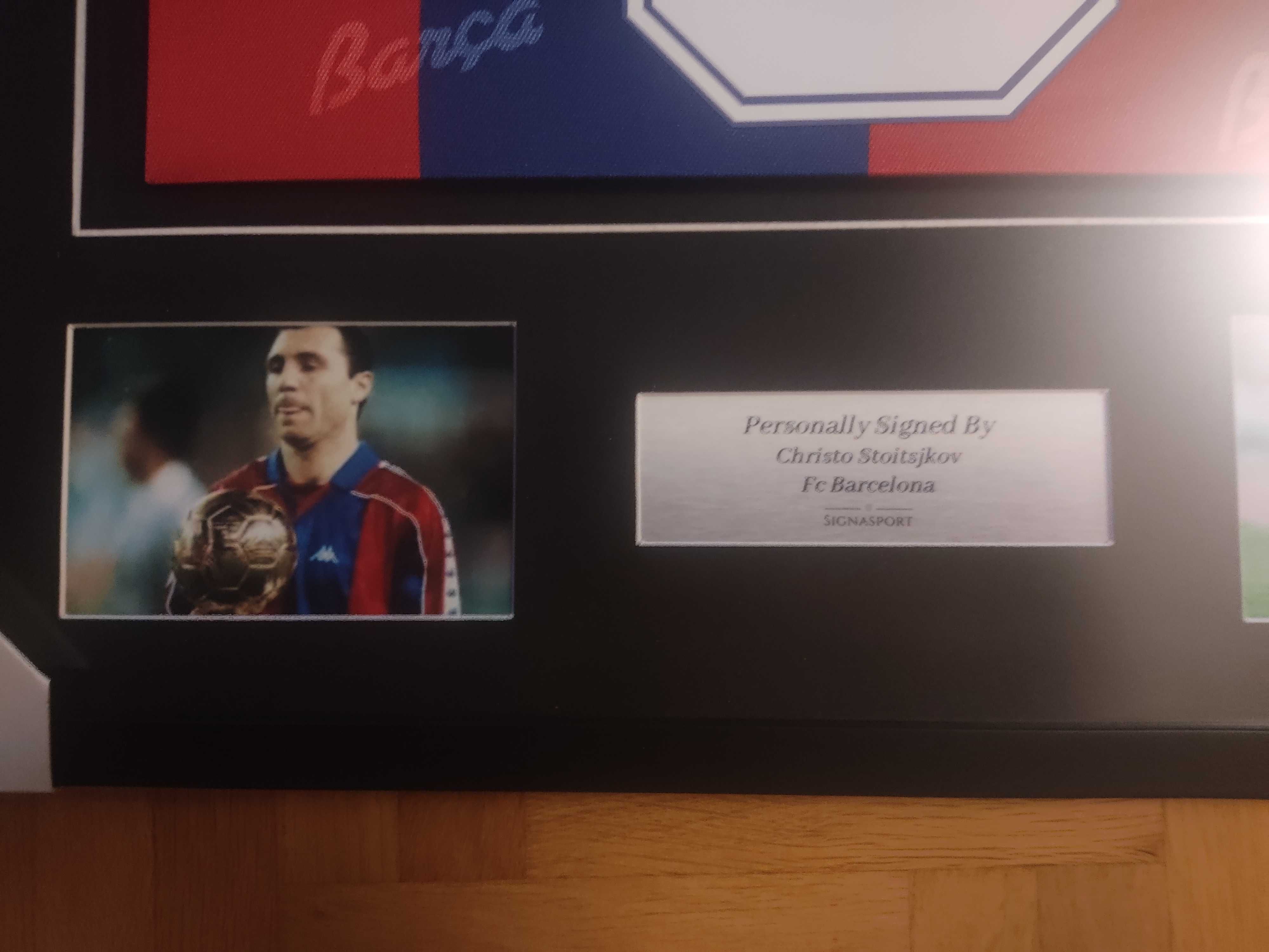 Рамка с оригинал на Христо Стоичков. Номер 8.