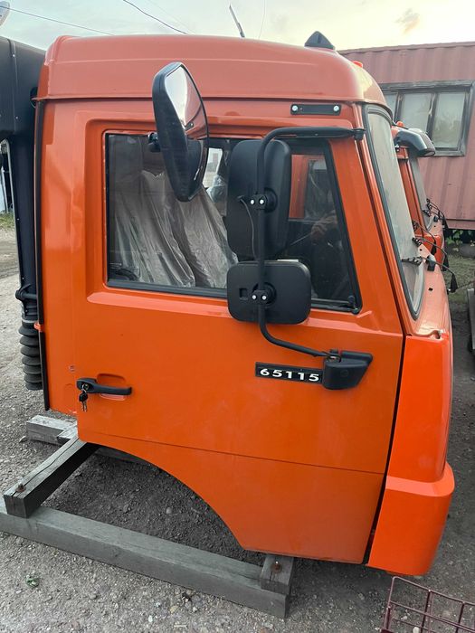 Новая кабина на автомашину КАМАЗ.