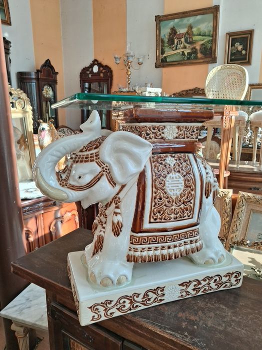 Холна    масичка