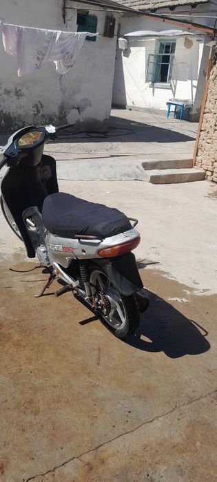 Продам скутер находу