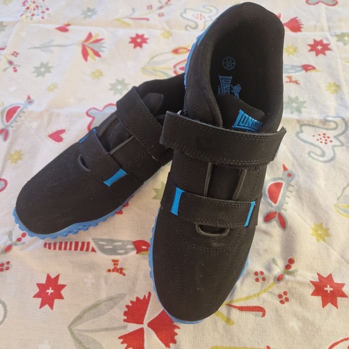 Чисто нови дамски кецове Lonsdale