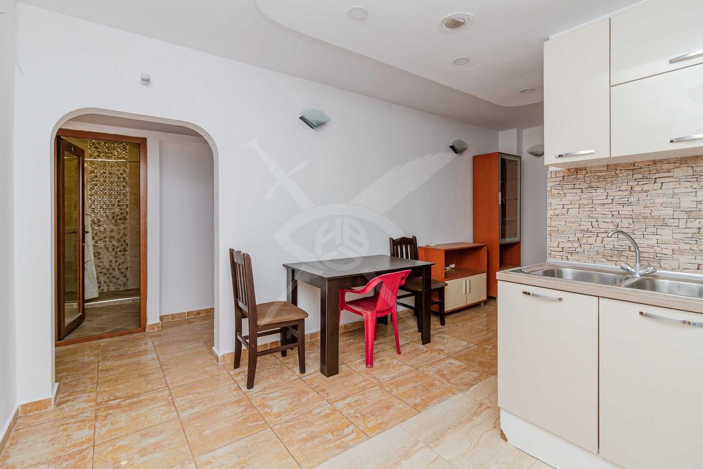 Продава се Тристаен апартамент в София, Света Троица - 88 кв.м за 2046 €/кв.м - Снимка #4