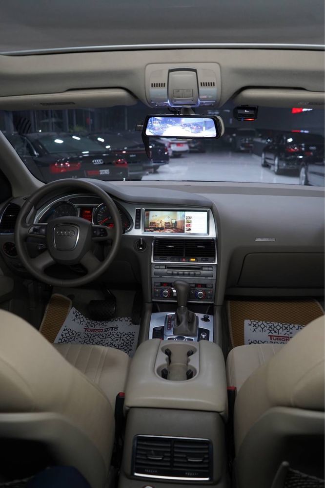 Audi Q7 Quattro вТашкенте