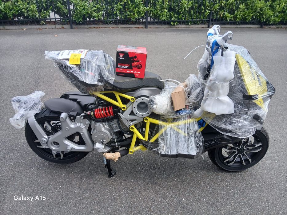 Vând scuter ITALJET DRAGSTER 200cc