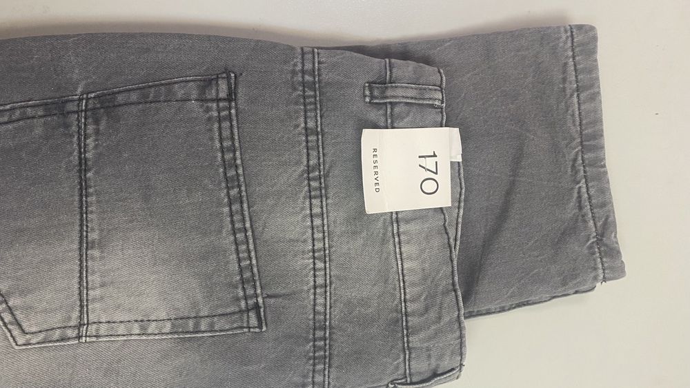 Vand blugi gri noi marimea 170 Reserved