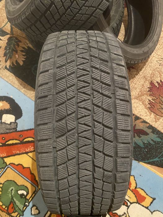235/45/R18 липучка сатам. Ауыстырам 225/60/17ге зимниға