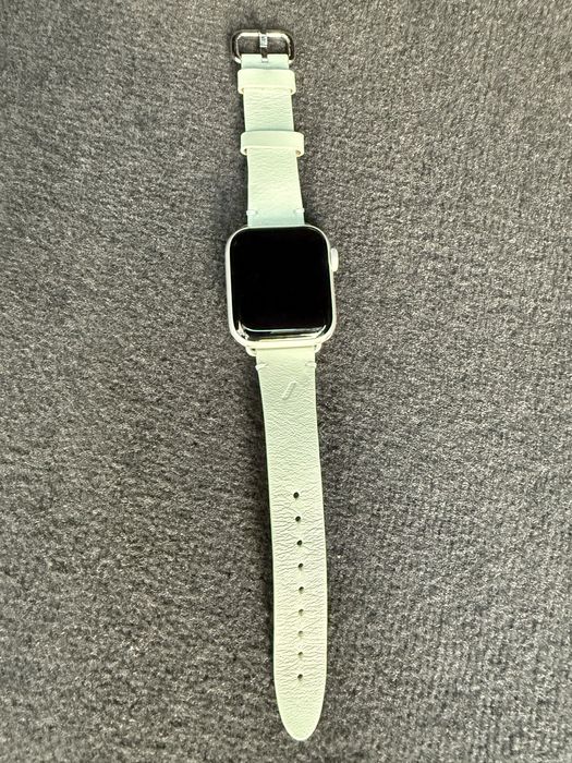 Продам apple watch 5 40mm
