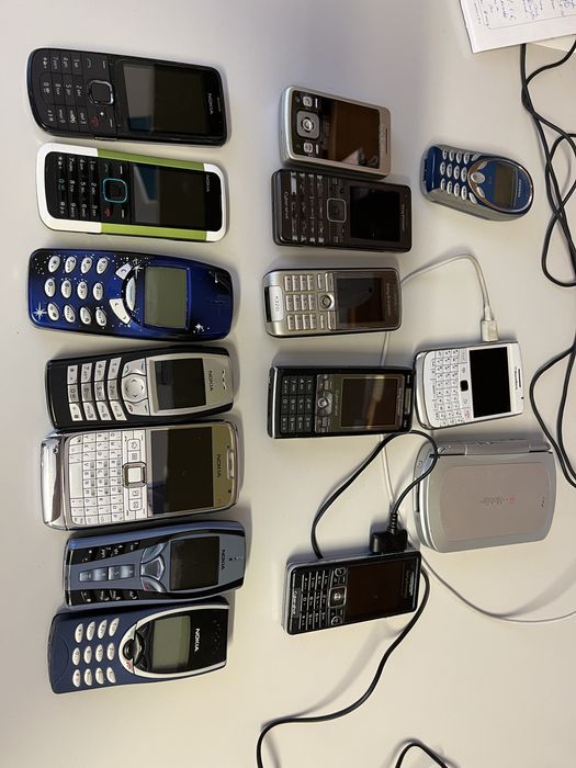 Telefoane de colectie in stare buna de functionare