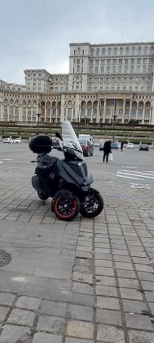 Vand Piaggio Mp3 Yourban L5e Triciclu cat B