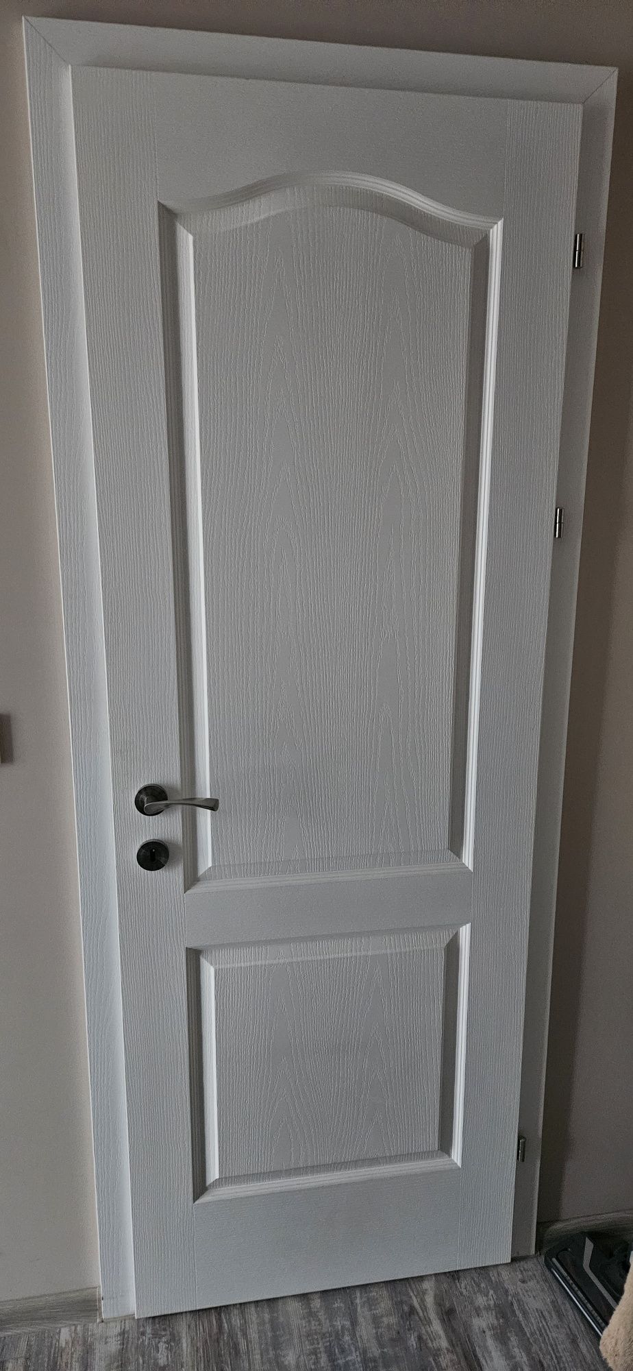 Интериора врата бяла