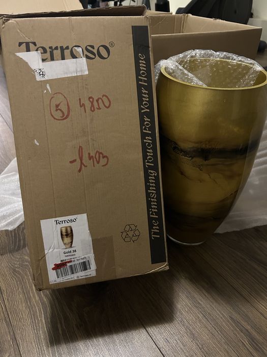 Vaza flori marmorata.