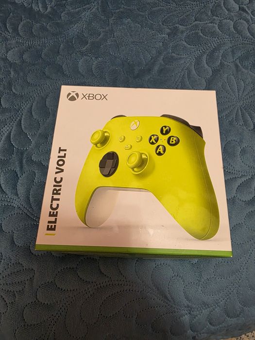 Controller + casti + boxă portabilă