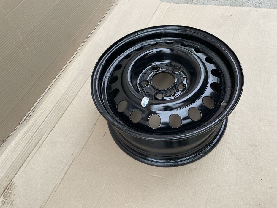 штампы Мерседес 124. 1шт.