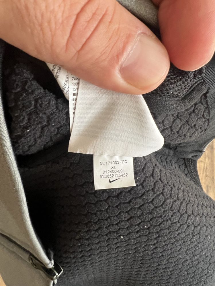 Nike Terma-Fit size XL