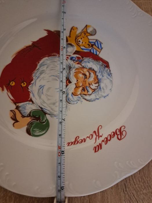 Красиви порцеланови чинии!!