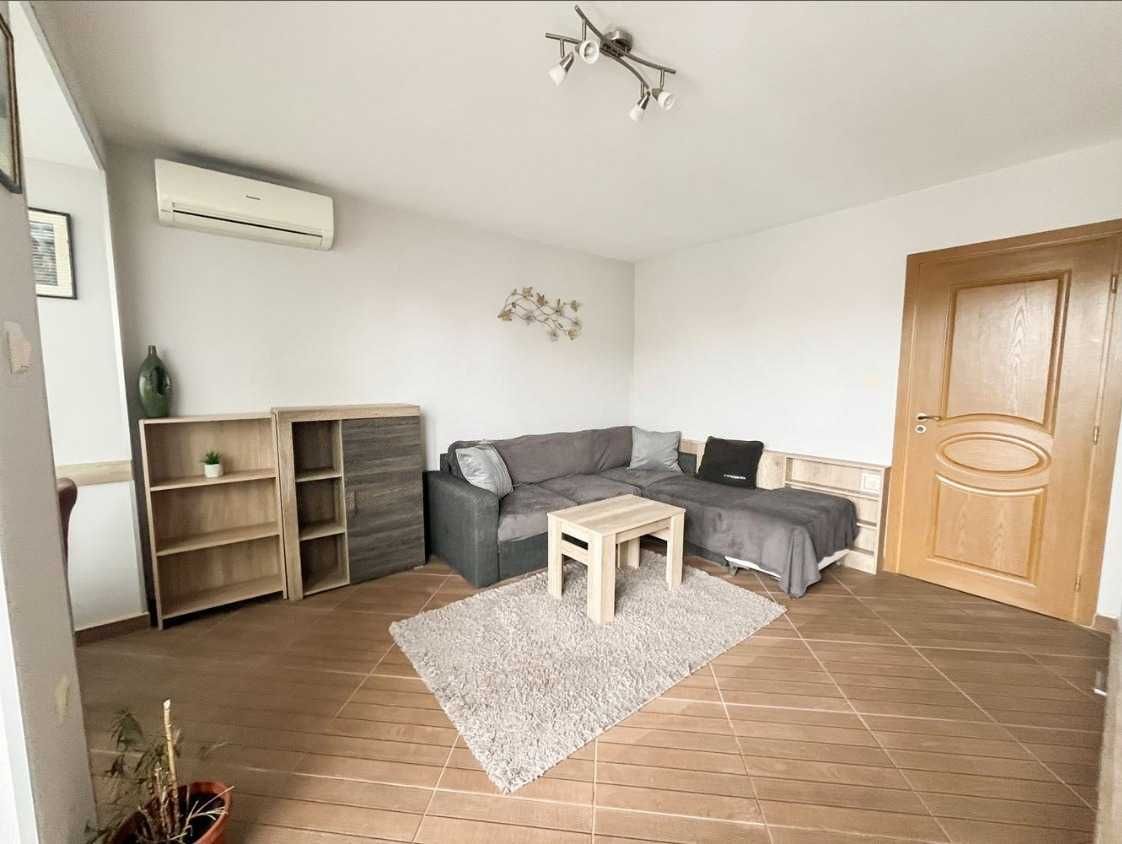 Продава се Тристаен апартамент в Бургас, Център - 85 кв.м за 3177 €/кв.м - Снимка #1