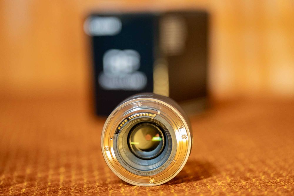 Obiectiv foto Canon RF 50mm f1.8