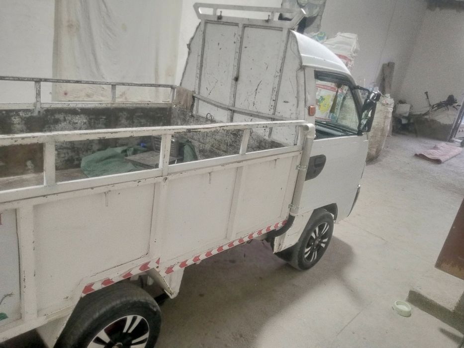 Лабо сотилади 2001 йил