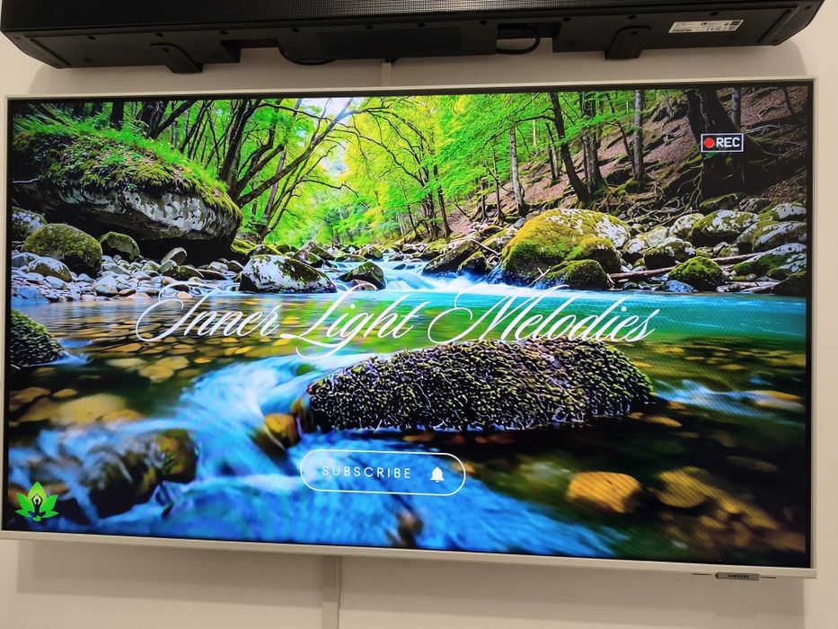 Tv LED Samsung Smart 43inch 4K UHD white
UE43AU9082UXXHSeria AU9082,