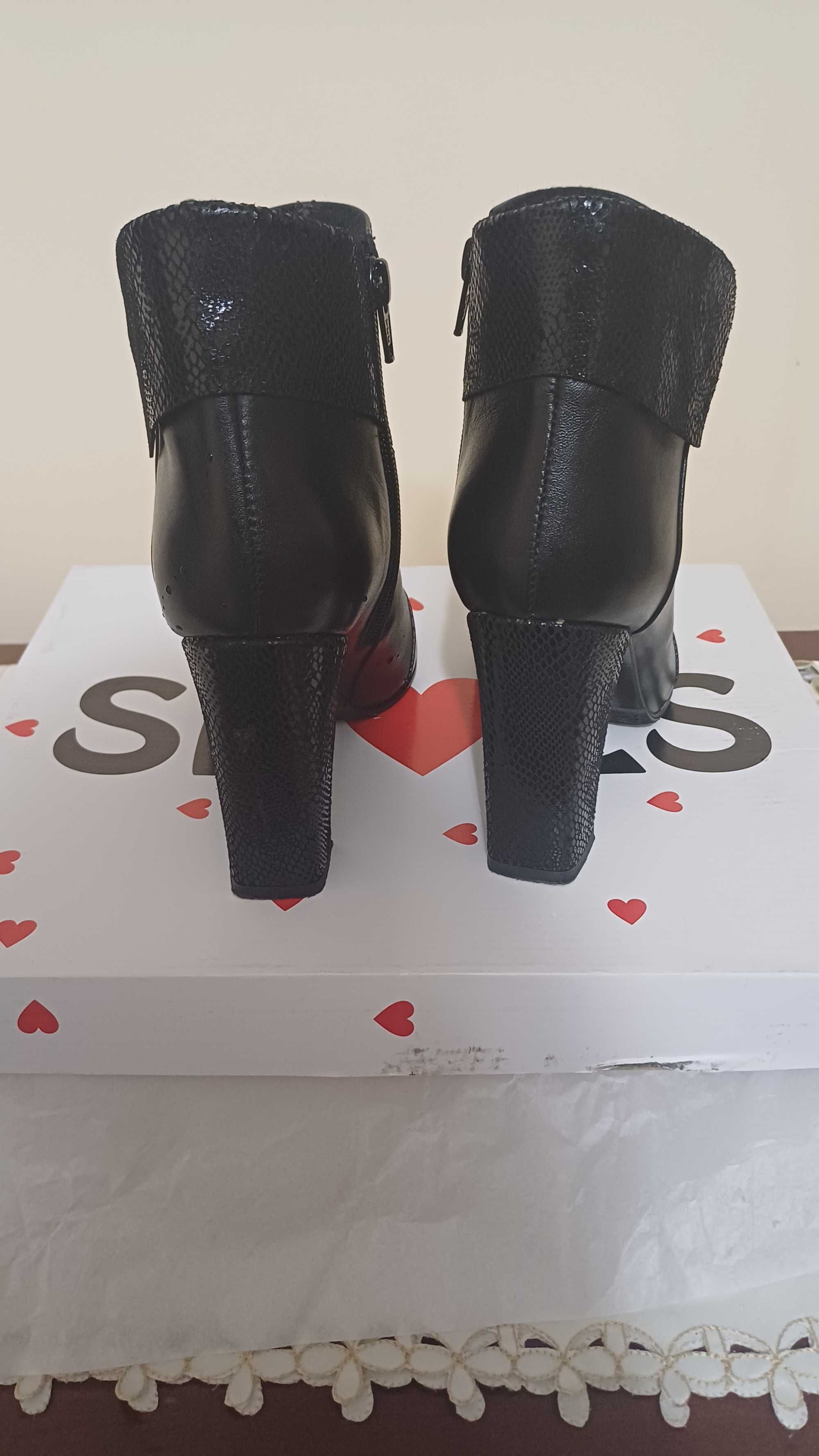 Botine piele Valcov, marimea 38