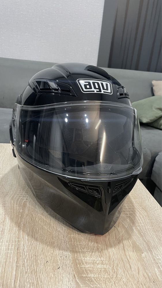 Продам шлем AGV Numo Evo