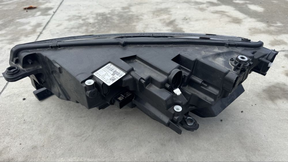 фар, фарове SKODA Octavia IV,far  SKODA Octavia IV CRYSTAL LIGHTING