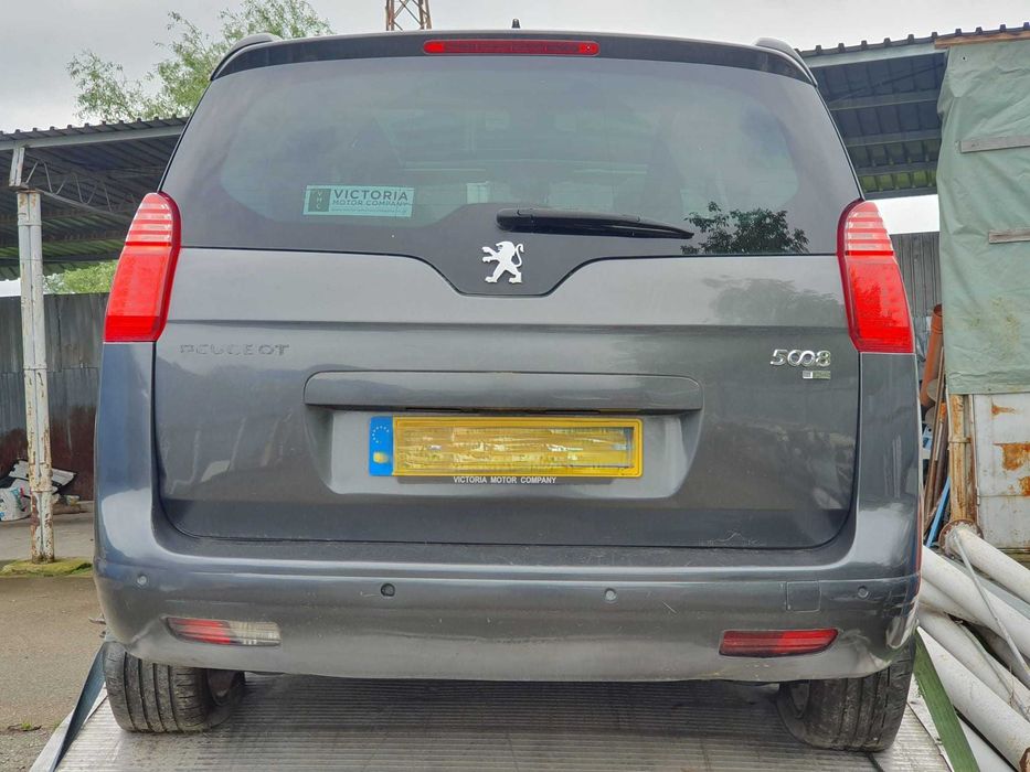 Dezmembrez Peugeot 5008 Allure 1.6 E-HDI 2012