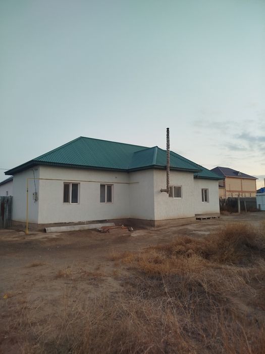 Үй сатылады 4 бөлмелі