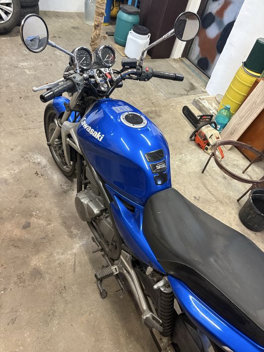 Kawasaki ER5 2003