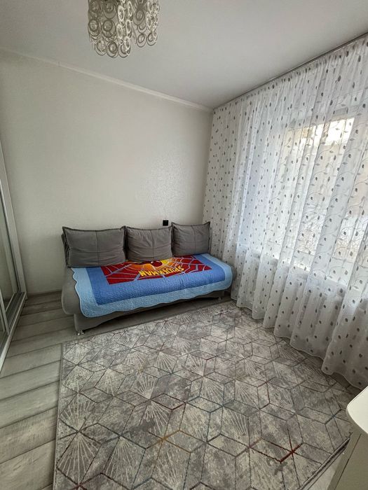 Продам 3-х комнатную квартиру в центре