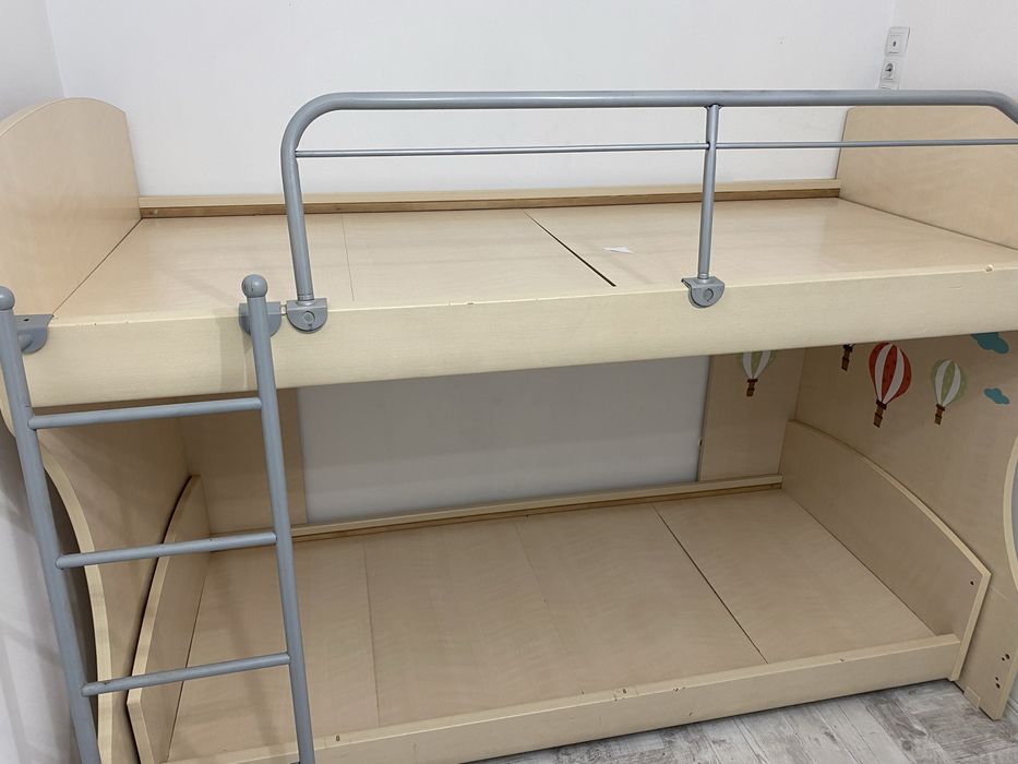 Pat suspendat pentru cameră copii