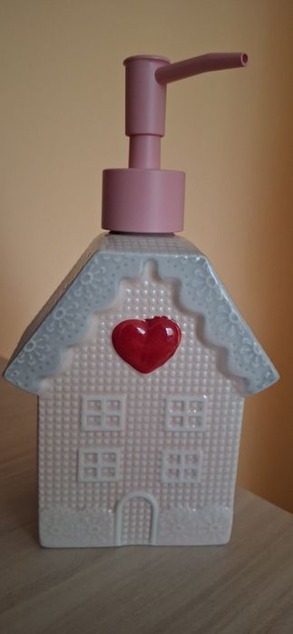 Керамичен дозатор за течен сапун