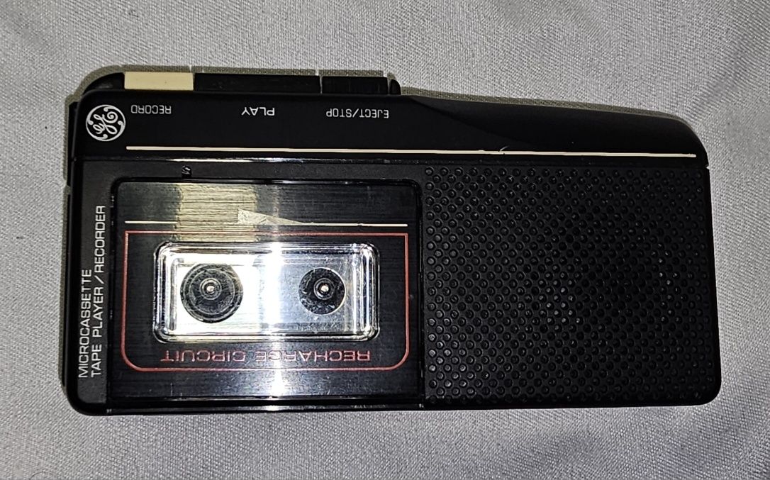 Reportofon/ Recorder portabil cu microcaseta General Electric 3-5370A