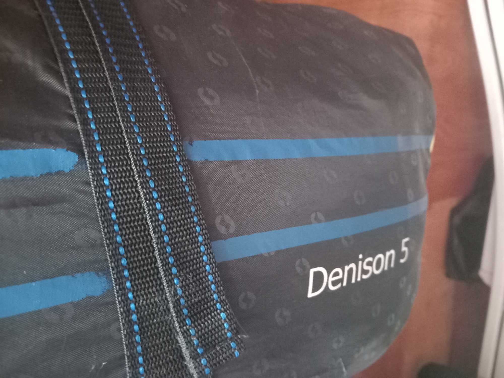 Autwell denison 5,пет местна фамилна палатка