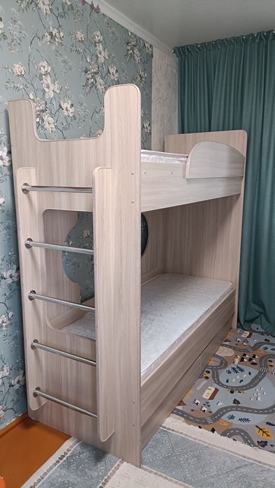 Продам кровать, детская, двухъярусная