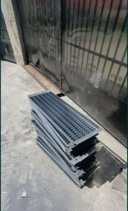 Trepte metalice zincate